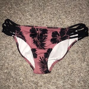 vs PINK bottoms